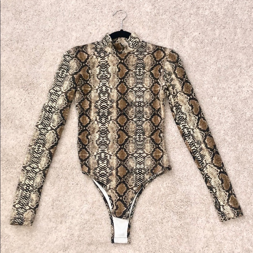 PrettyLittleThing Snakeskin Bodysuit
